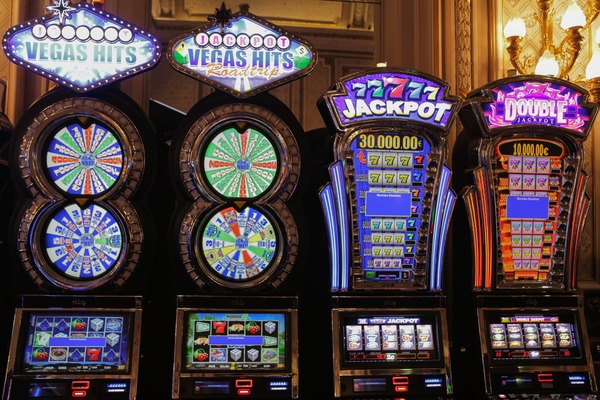 4 Las Vegas Progressive Slot Machines